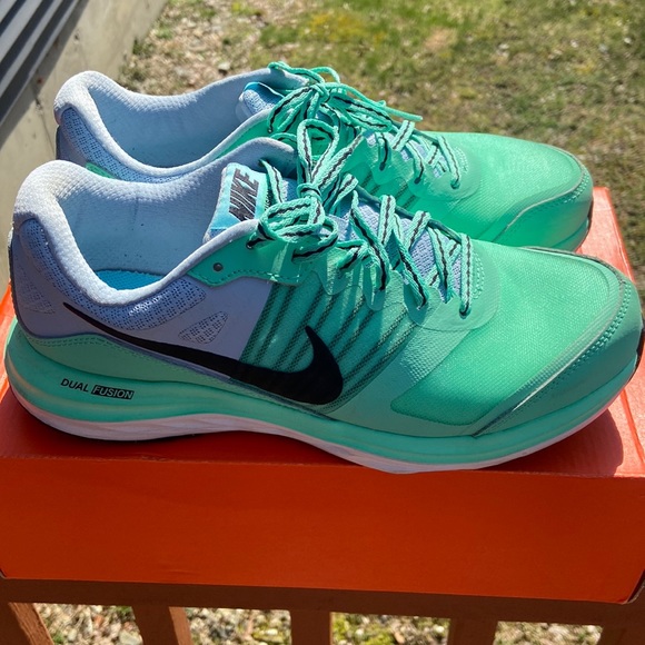 Nike dual fusion X - Picture 1 of 5